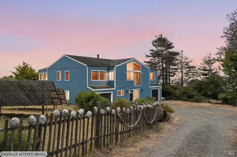 46801 Iversen Dr, Gualala, CA 95445