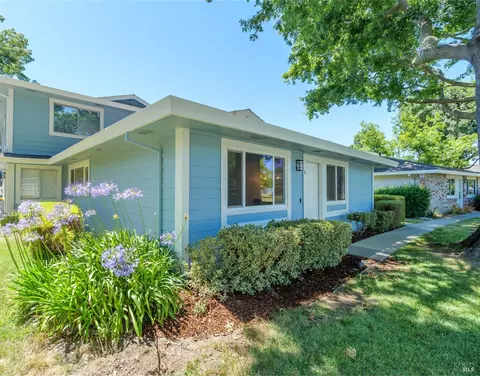 36 Lassen Ln, Novato, CA 94947