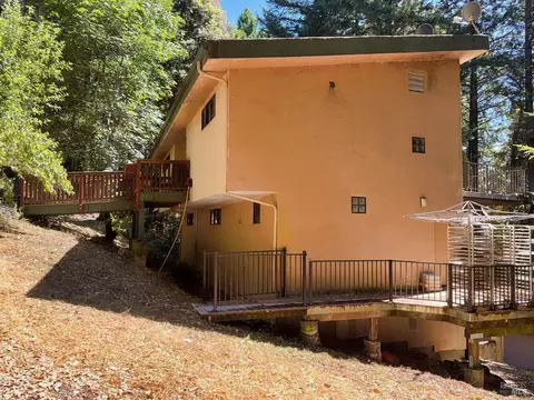 Exterior - 4345 Blackhawk Dr, Willits, CA 95490 photo 4 of 15