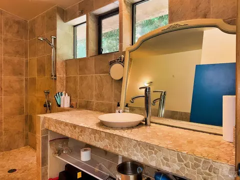 Bath - 4345 Blackhawk Dr, Willits, CA 95490 photo 2 of 2