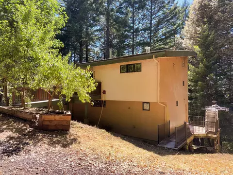 Exterior - 4345 Blackhawk Dr, Willits, CA 95490 photo 6 of 15