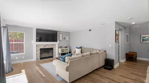 178 Silver Eagle Way, Vacaville, CA 95688 photo 13