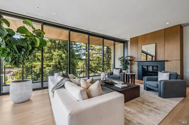 151 Sawmill Cir #402, Healdsburg, CA 95448