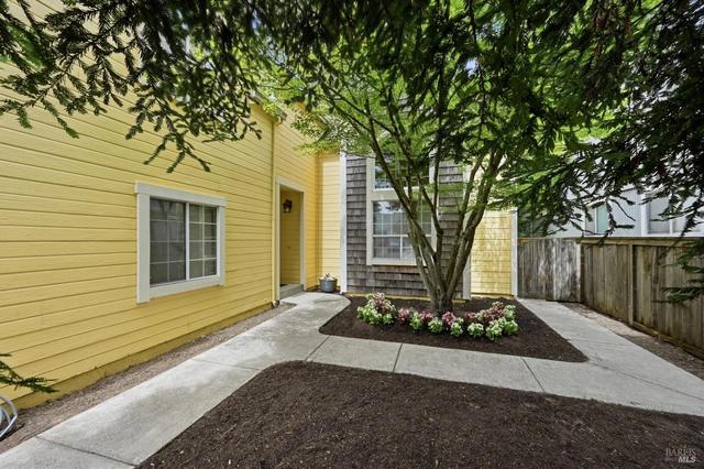 2211 Ironbark Dr, Santa Rosa, CA 95403