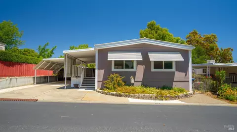 75 Goya Dr, Fairfield, CA 94533 photo 3