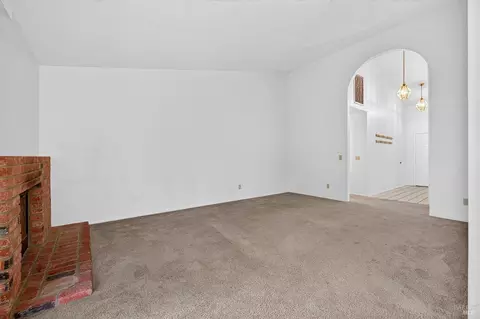 Living - 527 Mallory Ave, Windsor, CA 95492 photo 6 of 6