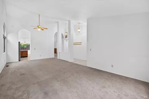 Living - 527 Mallory Ave, Windsor, CA 95492 photo 2 of 6