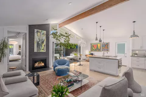 Living - 350 Patten St, Sonoma, CA 95476 photo 1 of 4
