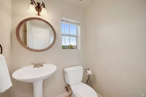 Bath - 450 E St, Benicia, CA 94510 photo 1 of 4