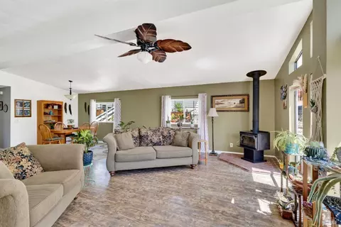 Living - 26841 Willow Ter, Cloverdale, CA 95425 photo 4 of 4