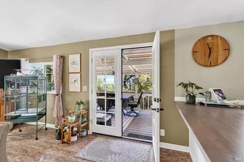 Entry Way - 26841 Willow Ter, Cloverdale, CA 95425 photo 2 of 3