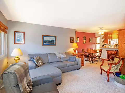 655 Racquet Club Cir, Rohnert Park, CA 94928