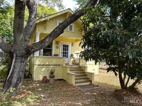 Exterior - 4898 Bodega Ave, Petaluma, CA 94952 photo 8 of 35