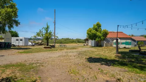 Exterior - 4898 Bodega Ave, Petaluma, CA 94952 photo 14 of 35