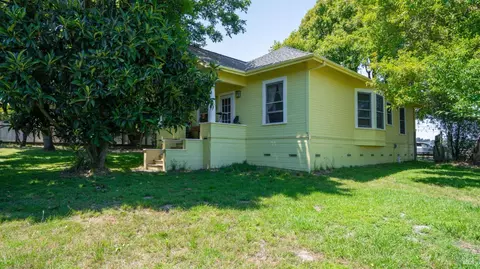 4898 Bodega Ave, Petaluma, CA 94952