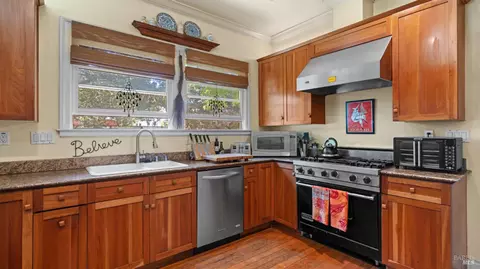 Kitchen - 4898 Bodega Ave, Petaluma, CA 94952 photo 1 of 3