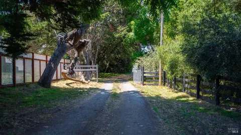 Exterior - 4898 Bodega Ave, Petaluma, CA 94952 photo 13 of 35
