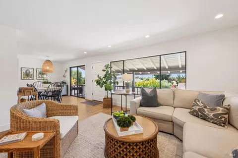 192 Blue Wing Dr, Sonoma, CA 95476