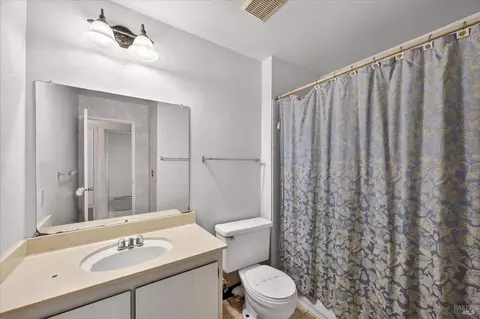 140 Martel Ct, Vallejo, CA 94589 photo 21