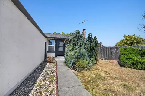 140 Martel Ct, Vallejo, CA 94589 photo 6