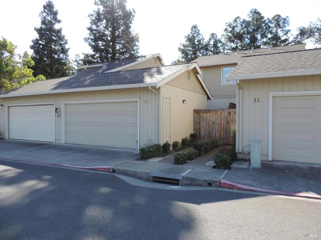 9 Vanessa Ct W, Napa, CA 94558