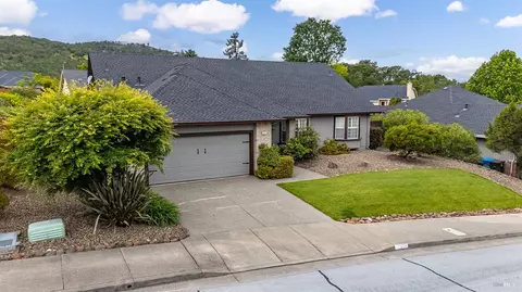 5992 Stone Bridge Rd, Santa Rosa, CA 95409
