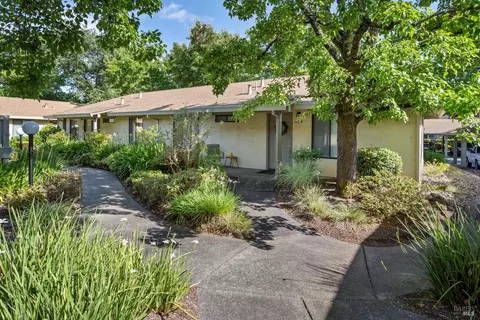 429 7th St W, Sonoma, CA 95476