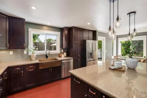 Kitchen - 614 Shagbark St, Windsor, CA 95492 photo 2 of 4