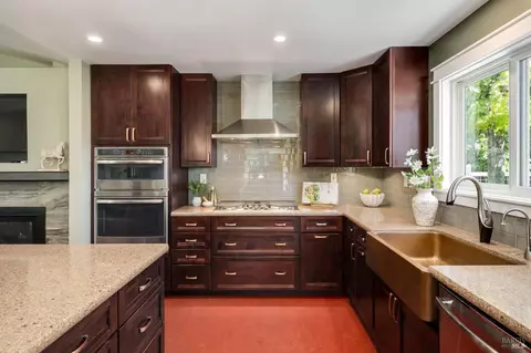 Kitchen - 614 Shagbark St, Windsor, CA 95492 photo 3 of 4