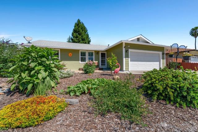 950 Emily Ave, Rohnert Park, CA 94928