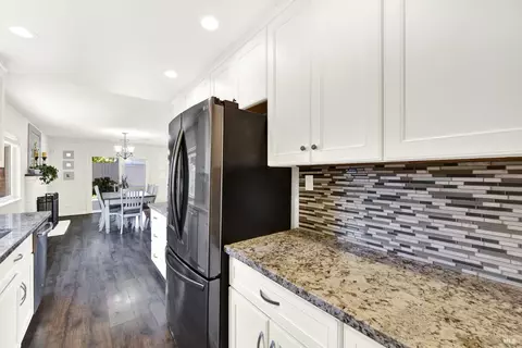 Kitchen - 2425 Oceanic Dr, Fairfield, CA 94533 photo 7 of 7