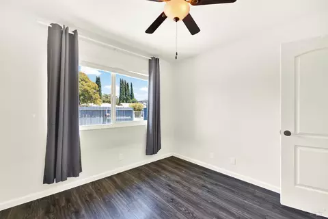 Bedroom - 2425 Oceanic Dr, Fairfield, CA 94533 photo 3 of 9