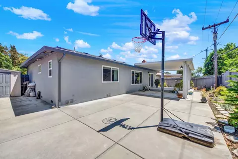 Exterior - 2425 Oceanic Dr, Fairfield, CA 94533 photo 19 of 20