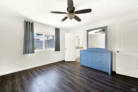 Bedroom - 2425 Oceanic Dr, Fairfield, CA 94533 photo 1 of 9