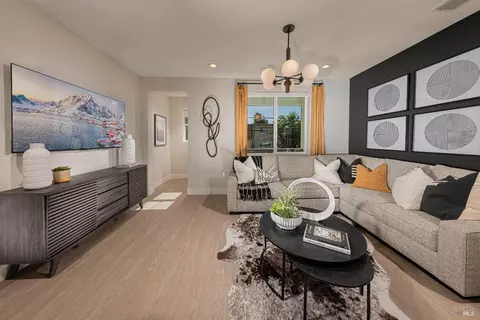 5210 Blossom Cir, Richmond, CA 94804