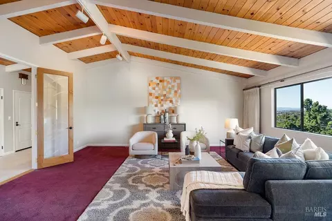 112 Serra Dr, Vallejo, CA 94590 photo 9