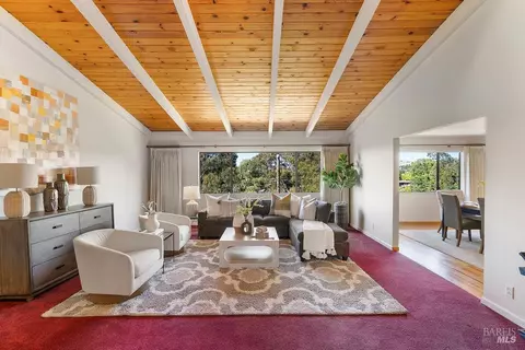 Living - 112 Serra Dr, Vallejo, CA 94590 photo 3 of 11