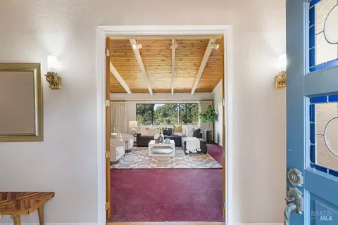 112 Serra Dr, Vallejo, CA 94590 photo 6