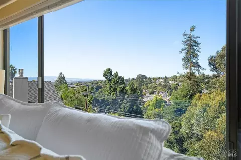 112 Serra Dr, Vallejo, CA 94590 photo 30