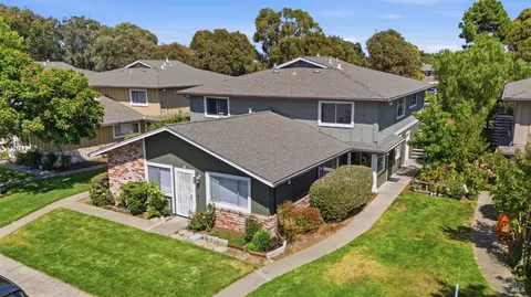 3742 Kerner Blvd, San Rafael, CA 94901