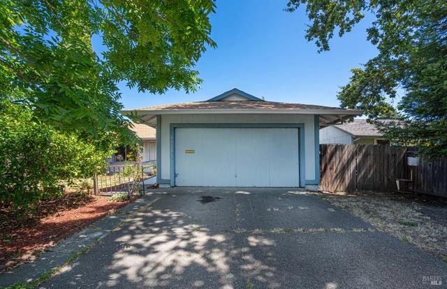 1551 W 3rd St, Santa Rosa, CA 95401