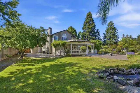 Exterior - 372 Fireweed Ct, Windsor, CA 95492 photo 5 of 11
