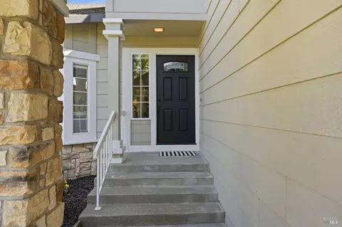 Entry Way - 372 Fireweed Ct, Windsor, CA 95492 photo 1 of 4