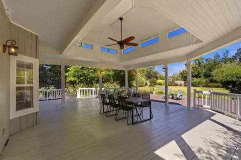 Exterior - 372 Fireweed Ct, Windsor, CA 95492 photo 2 of 11