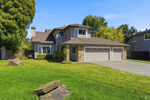 Exterior - 372 Fireweed Ct, Windsor, CA 95492 photo 1 of 11