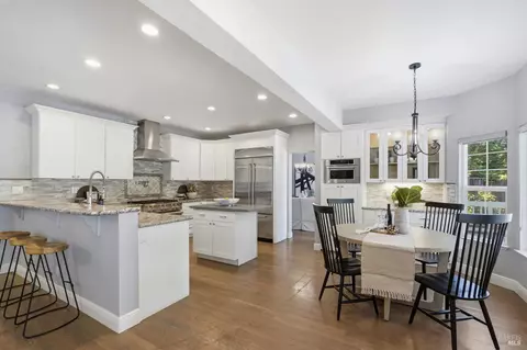 Kitchen - 372 Fireweed Ct, Windsor, CA 95492 photo 4 of 5