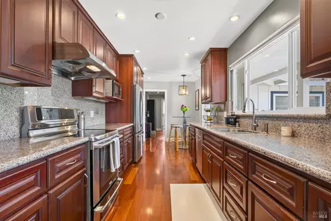 Kitchen - 18 Devonshire Dr, Novato, CA 94947 photo 1 of 3
