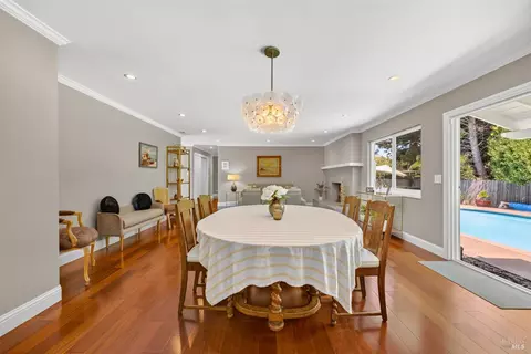 Dining - 18 Devonshire Dr, Novato, CA 94947 photo 3 of 3