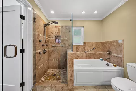 Bath - 18 Devonshire Dr, Novato, CA 94947 photo 1 of 7