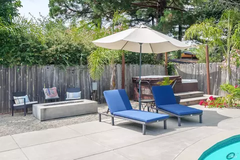 Exterior - 18 Devonshire Dr, Novato, CA 94947 photo 3 of 12